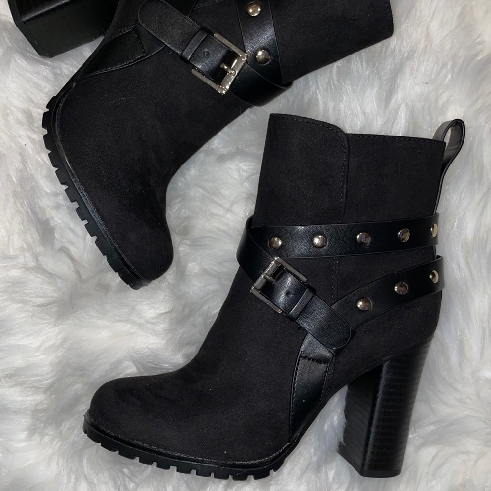 Black ankle booties 3 1/2 heel NWOT
